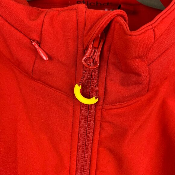 Ferrari Mens Jacket 2XL Red Full Zip Long Sleeve Scuderia Stow Away Hood Fleece - Picture 3 of 16